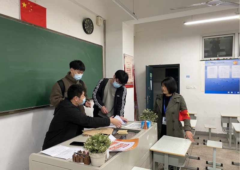 众志成城防控疫情 同心戮力迎接开学